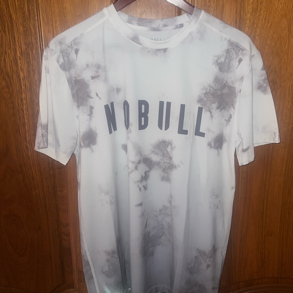 Nobull Men’s Tie dye shirt Large
